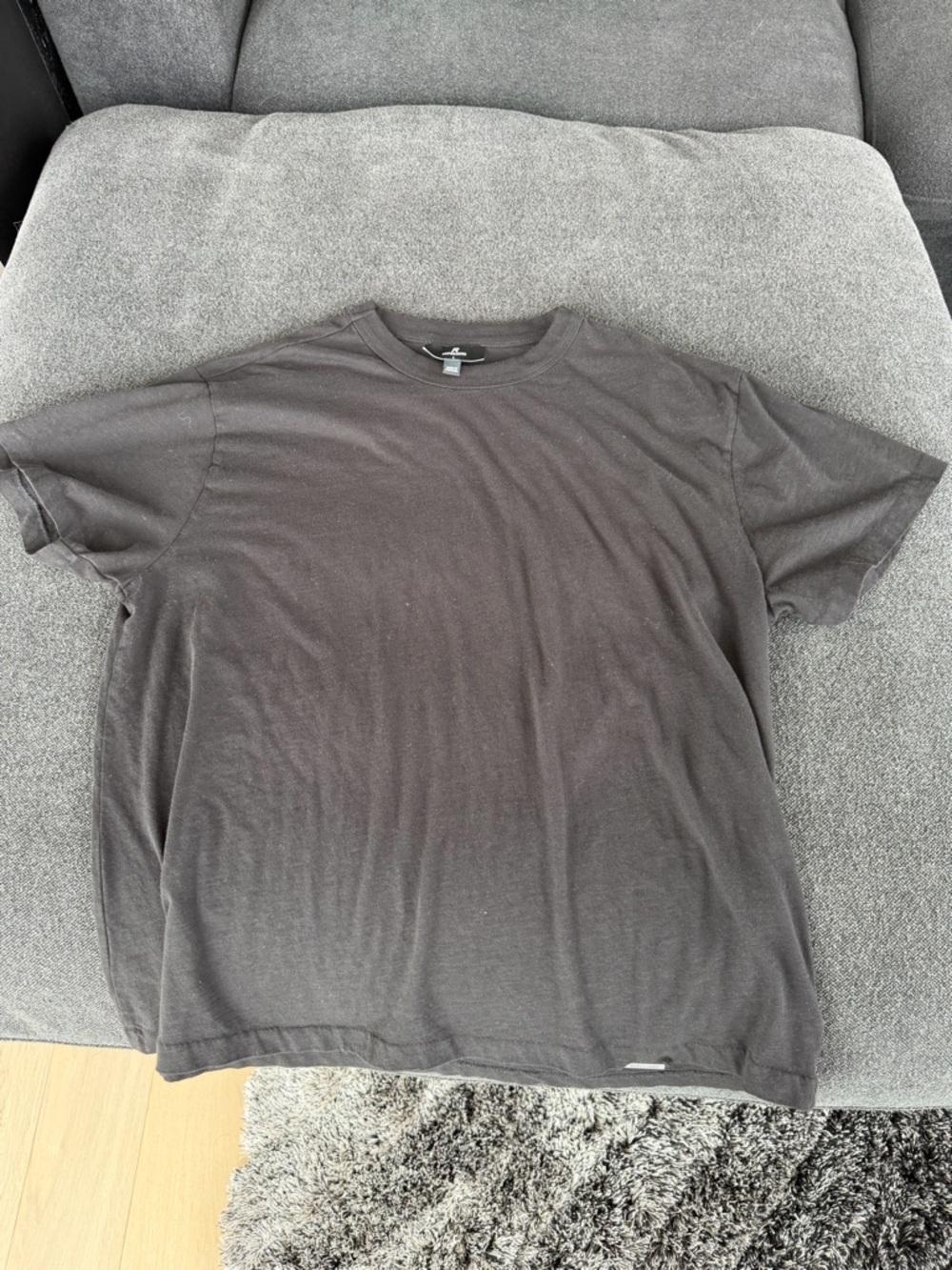 Represent Men's Short Sleeve Crew Tee in Black